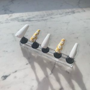CUSTOM MADE PRESS ON NAILS